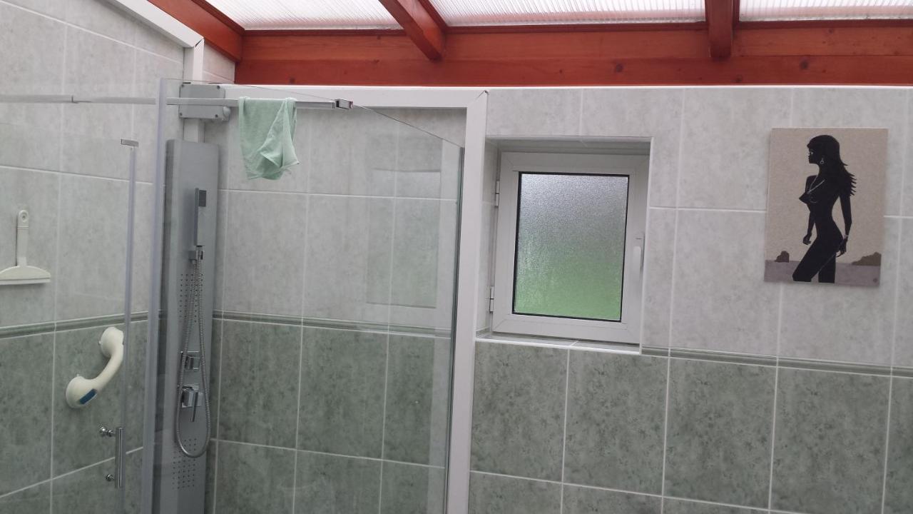 Chambre Privee Avec Salon, Garage Voiture, Velos, Motos Tourville-sur-Arques Exterior foto
